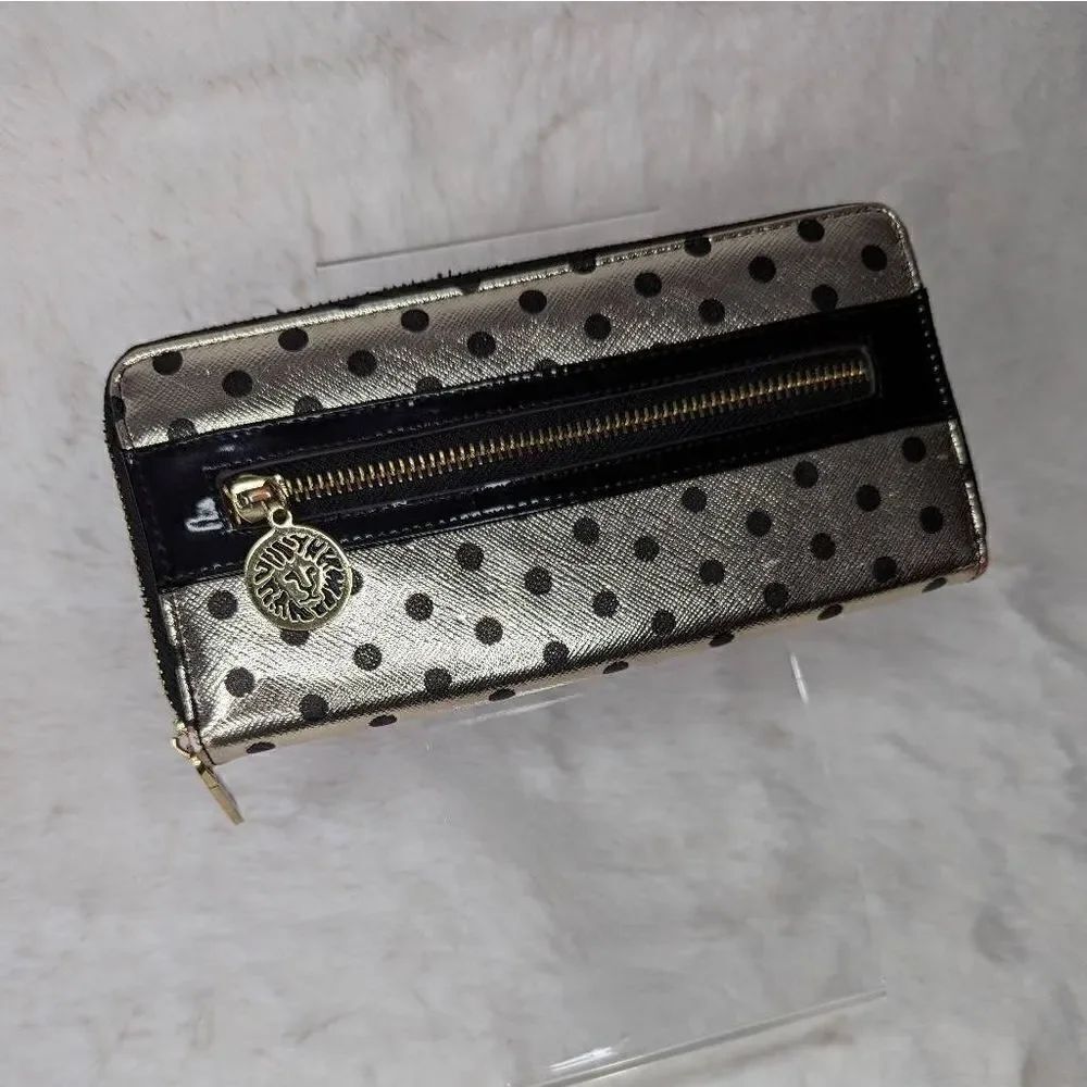 Anne Klein Zip Around Wallet Gold and Black Zip Coin Pocket and Card Bill Slots